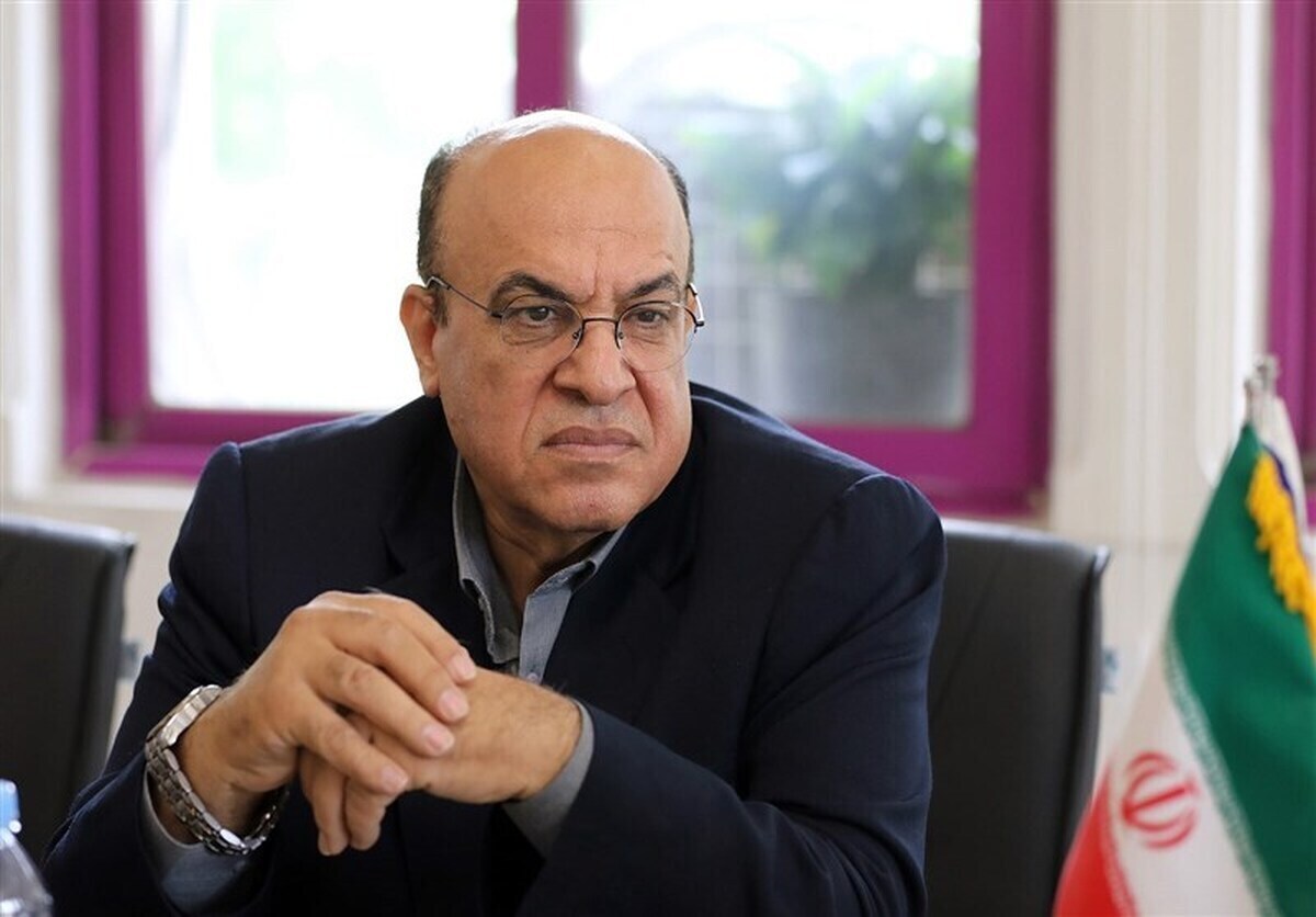می خواهیم بدمینتون را المپیکی کنیم/ در سال فقط 3 میلیارد هزینه توپهایمان میشود