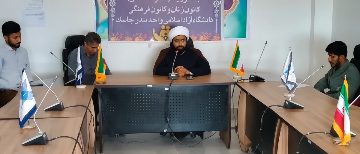 نقش تبیینی دانشگاهیان در جنگ ترکیبی و مقابله با روایتسازی دشمن