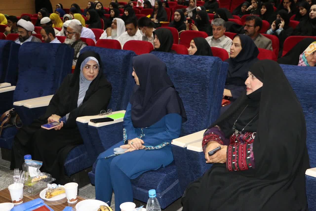 ابراهیمی: برای تربیت فرزندان باید رفتار در تراز اسلام و قرآن داشته باشیم ابراهیمی: برای تربیت فرزندان باید رفتار در تراز اسلام و قرآن داشته باشیم