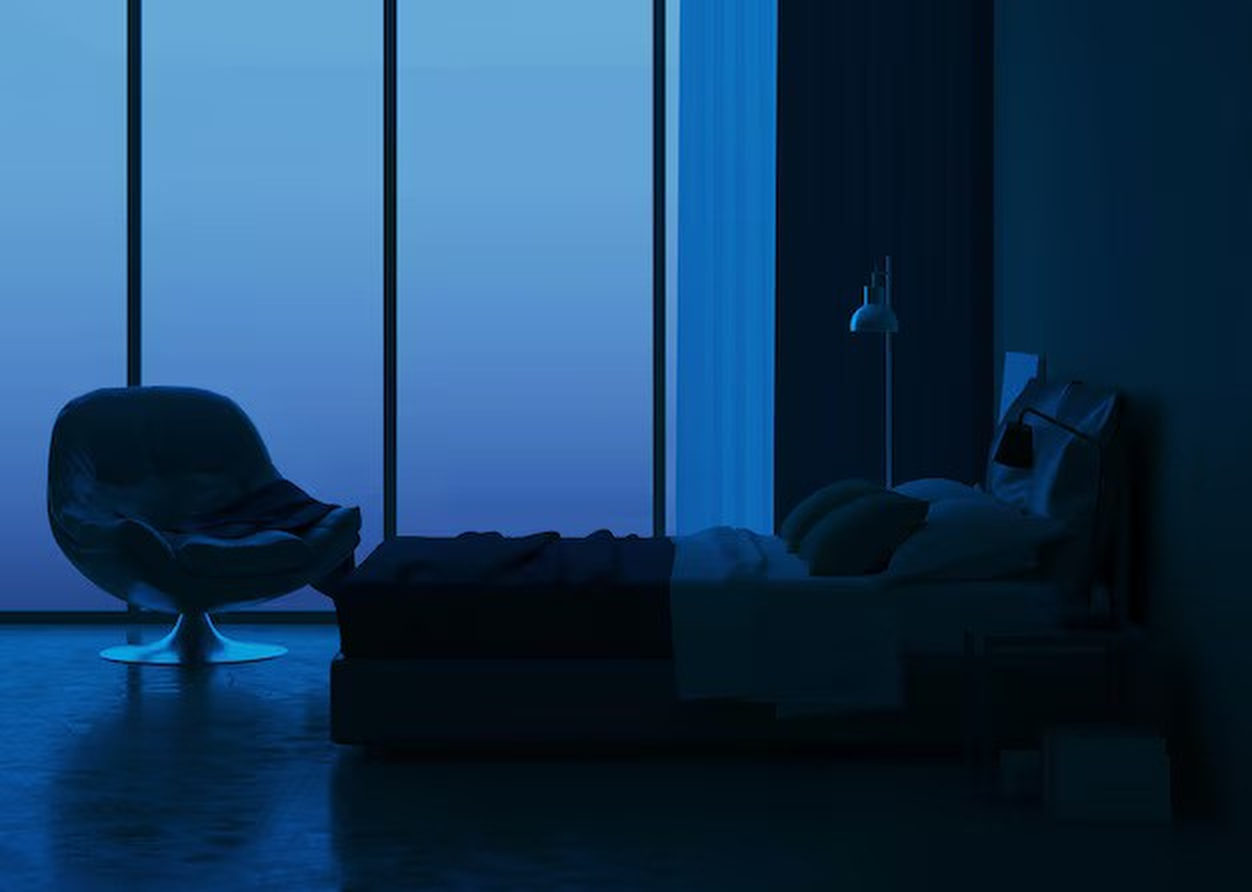 چرا شبها از در و دیوار و برخی از وسایل خانه سروصدا میآید؟ چرا شبها از در و دیوار و برخی از وسایل خانه سروصدا میآید؟