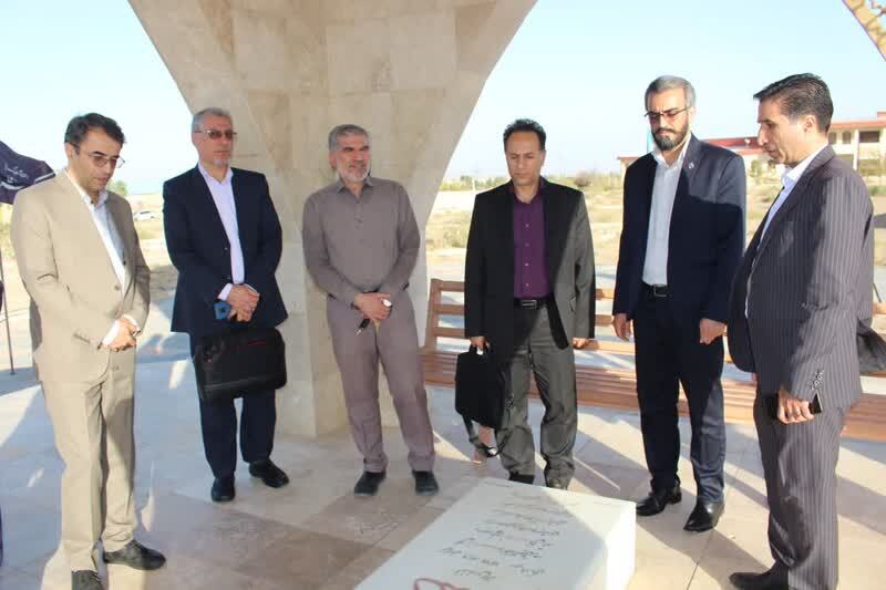 سرمایه دانشگاه آزاد اسلامی در هیچ بنگاه اقتصادی نیست/ توان علمی استادان ثروت اصلی ماست سرمایه دانشگاه آزاد اسلامی در هیچ بنگاه اقتصادی نیست/ توان علمی استادان ثروت اصلی ماست