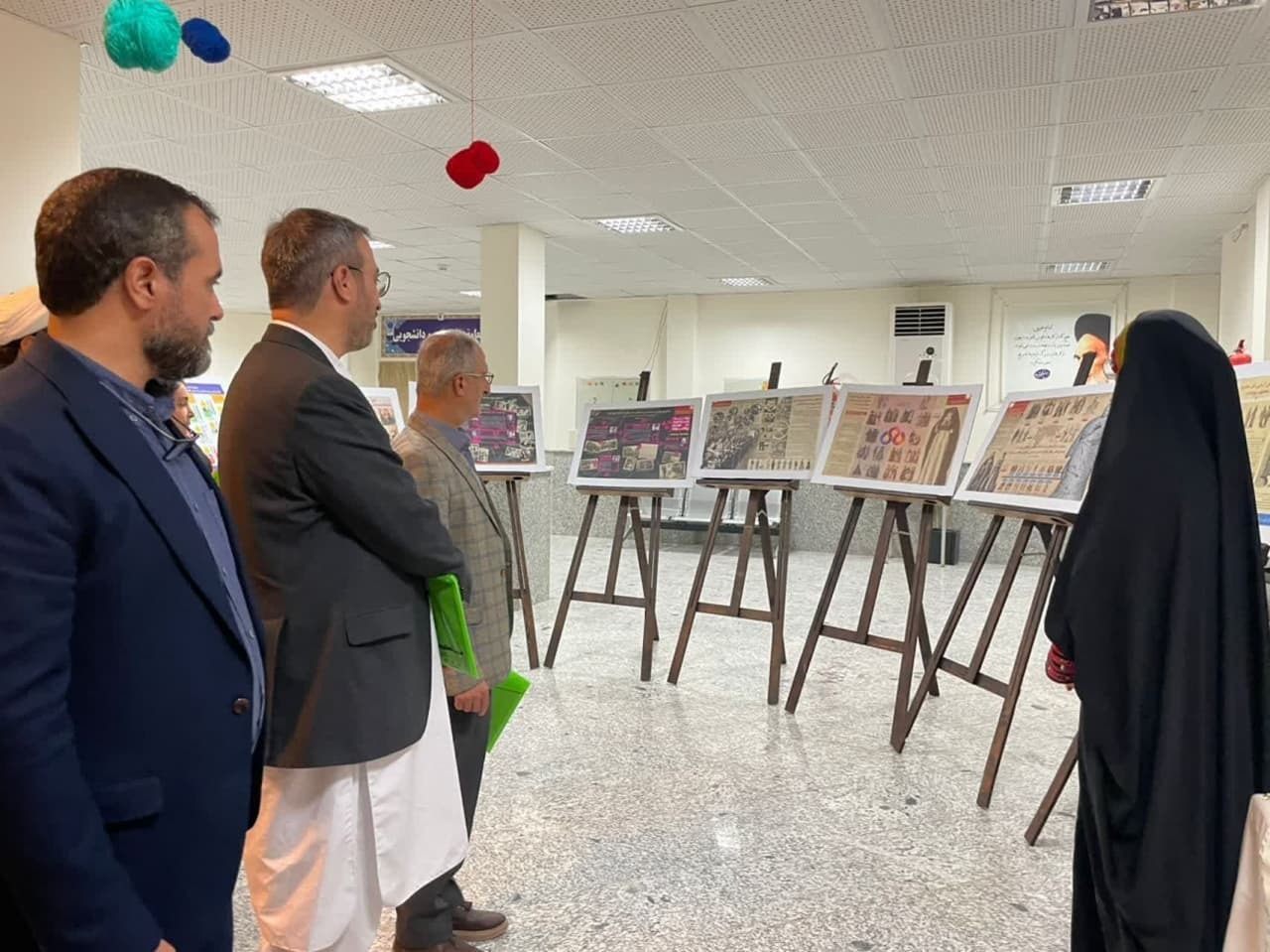 باید مرزهای فرهنگی ایران اسلامی را حفظ کنیم باید مرزهای فرهنگی ایران اسلامی را حفظ کنیم