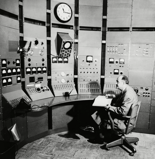 انریکو فرمی دانشمندی برای تمام فصول/ از پارادوکس فرازمینی ها تا مکانیک کوانتومی انریکو فرمی دانشمندی برای تمام فصول/ از پارادوکس فرازمینی ها تا مکانیک کوانتومی