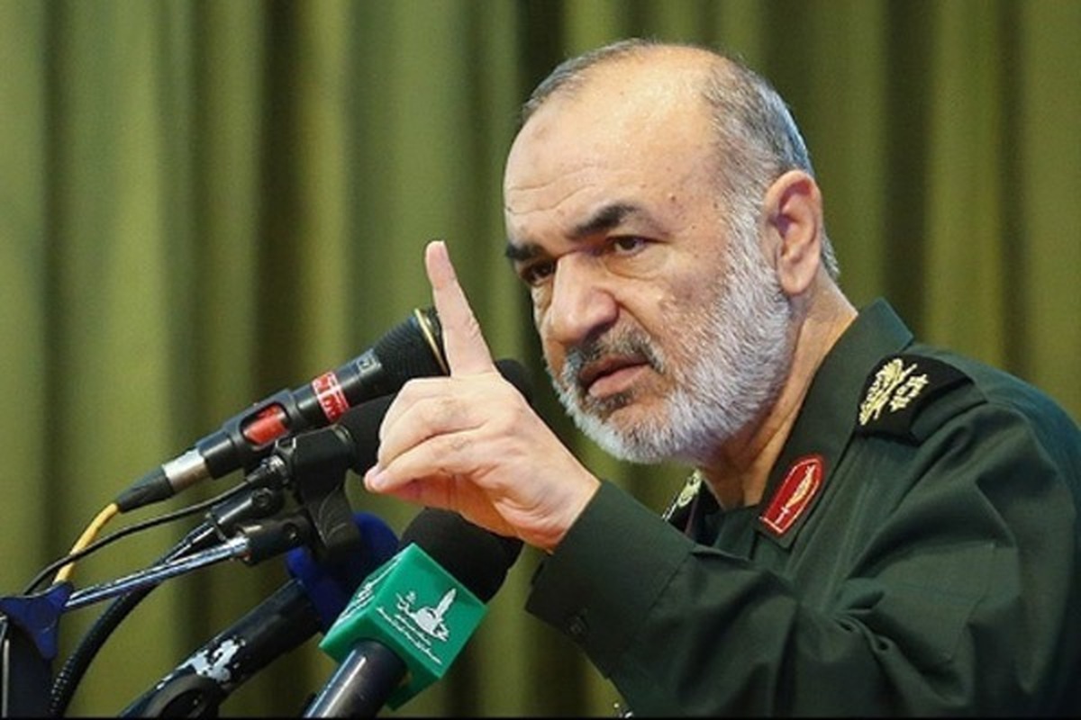 سرلشکر سلامی: مقاومت منطقه پاسخ دندانشکنی به جبهه شرارت خواهد داد