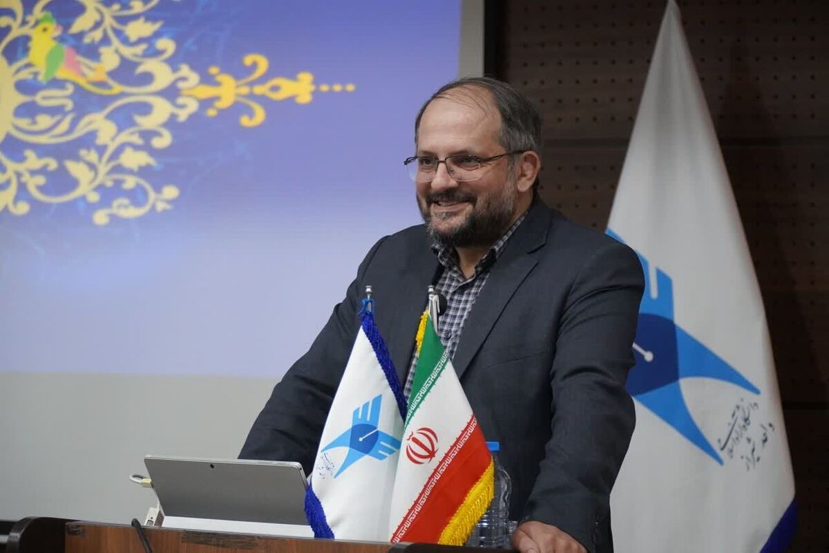 استادان مهمترین قطب اثرگذار در بازتعریف دانشگاهها تعلیم و تربیت مهارتی رویکرد مهم دانشگاه آزاد است