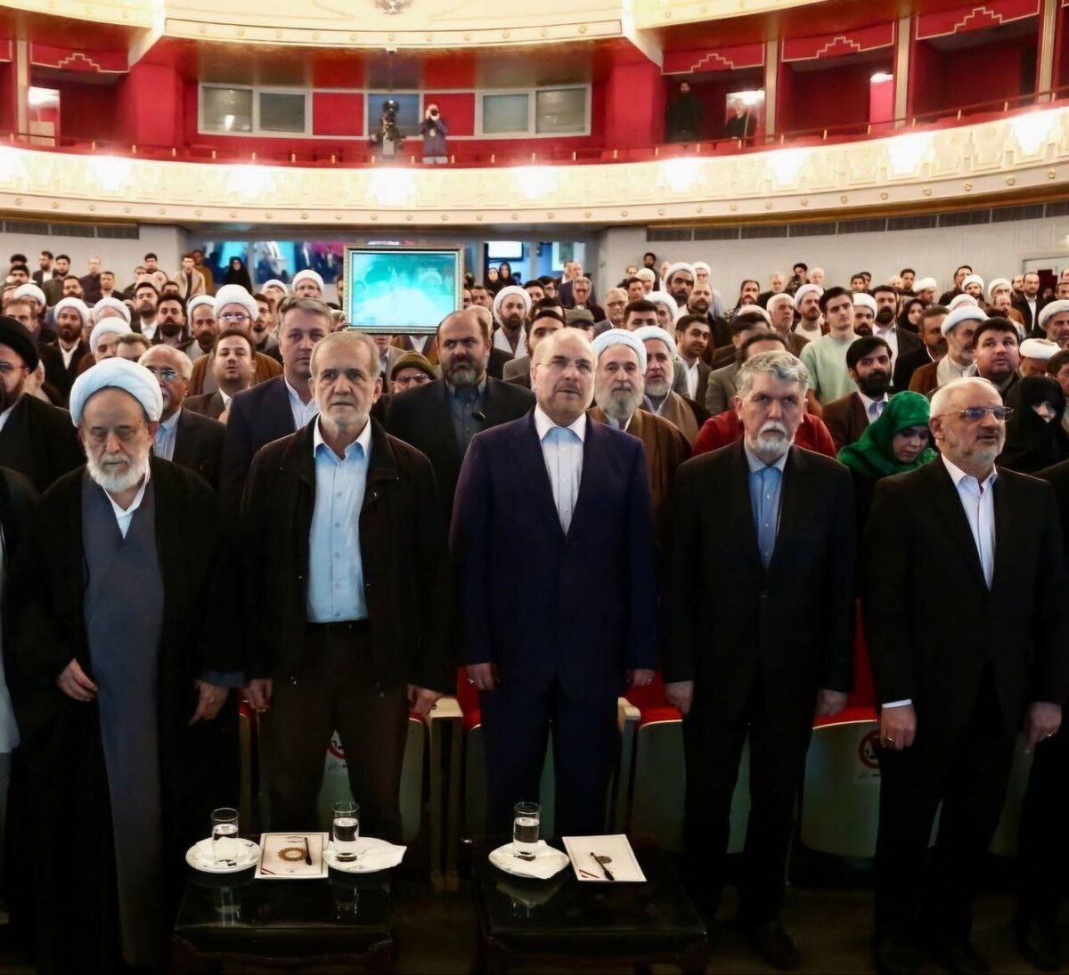 آغاز آیین پاسداشت استاد «حسین انصاریان» با حضور رئیسجمهور
