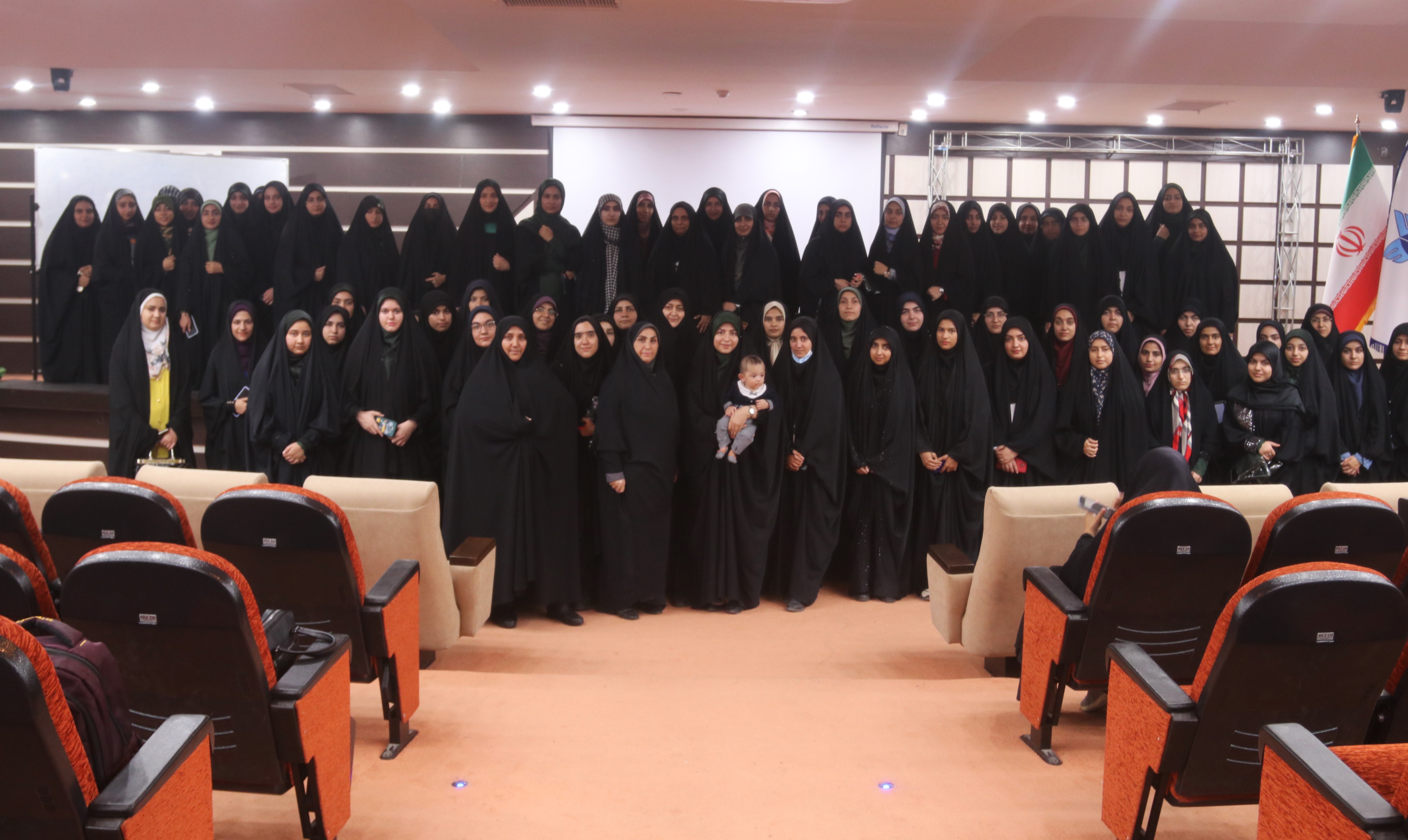 تلاش، خلّاقیت و ایدهپردازی عناصر مهم کار فرهنگی در دانشگاهها تلاش، خلّاقیت و ایدهپردازی عناصر مهم کار فرهنگی در دانشگاهها