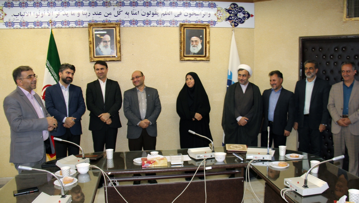 دانشگاهها باید در مسیر اشتغالآفرینی و حل مسئله گام بردارند دانشگاهها باید در مسیر اشتغالآفرینی و حل مسئله گام بردارند