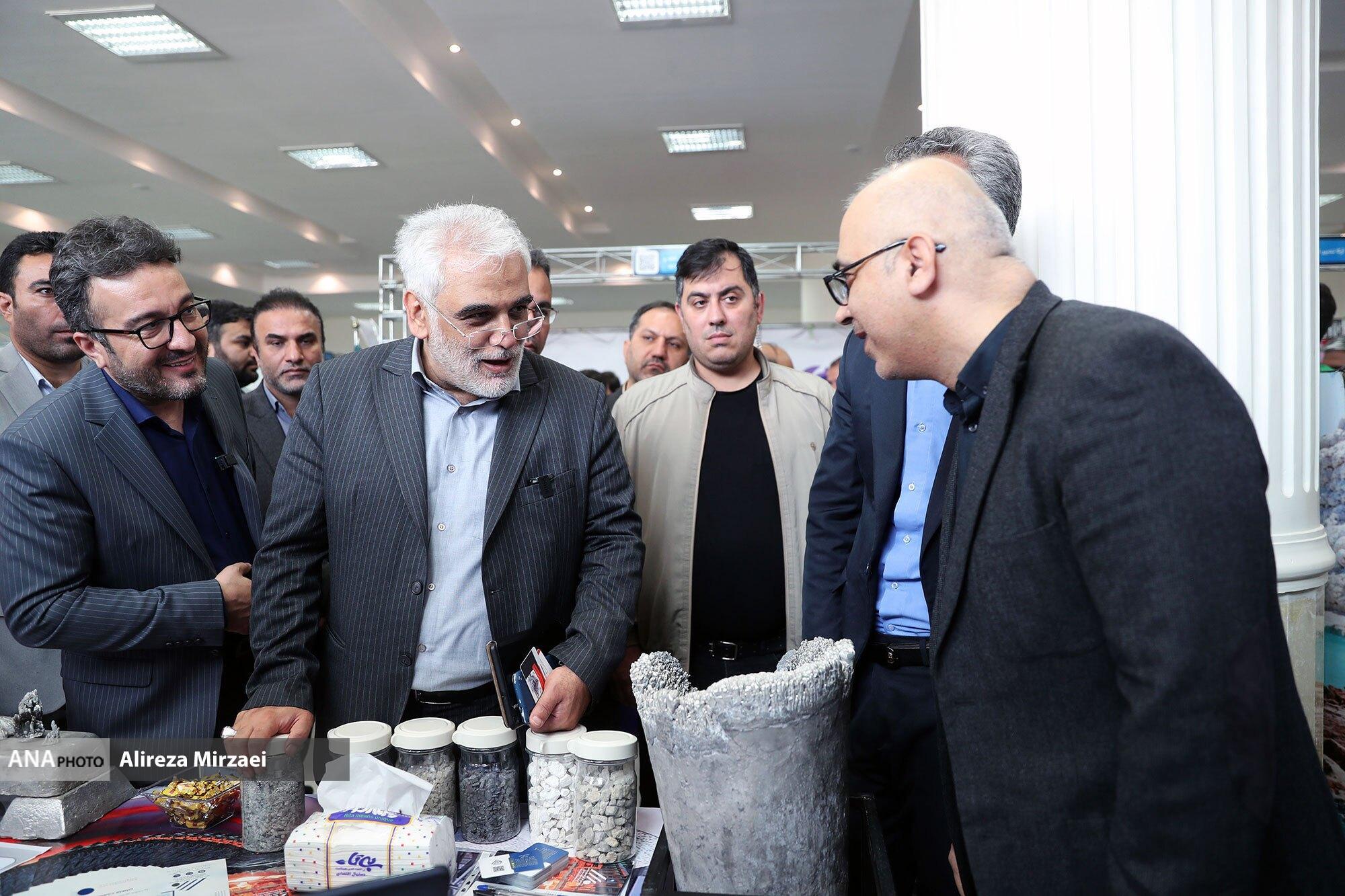 امضای ۴۰ تفاهمنامه بین صنعت و دانشگاه/ استقبال ۳ هزار نفری کارآموزان از رویداد صدرای ۵ امضای ۴۰ تفاهمنامه بین صنعت و دانشگاه/ استقبال ۳ هزار نفری کارآموزان از رویداد صدرای ۵