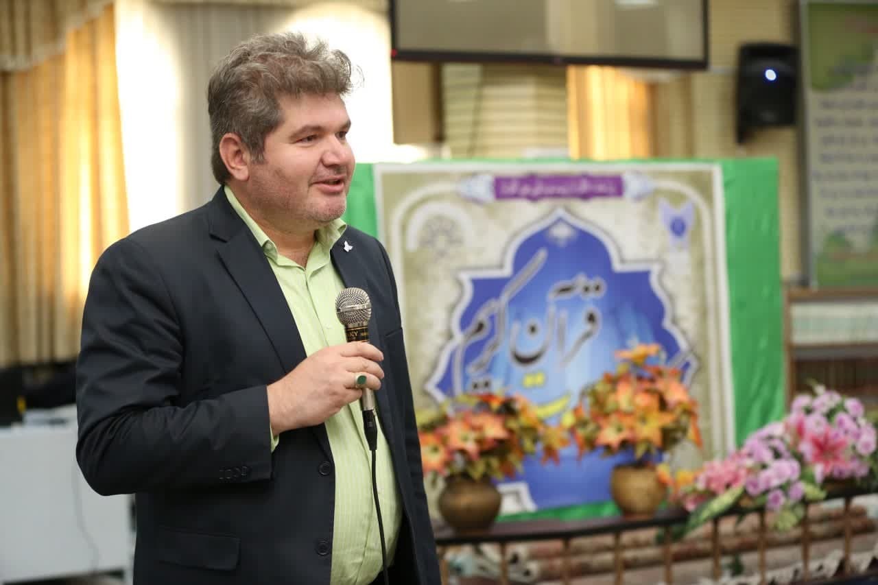 کدهای سعادتمندی و پیروزی در آیات قرآن کریم وجود دارد کدهای سعادتمندی و پیروزی در آیات قرآن کریم وجود دارد