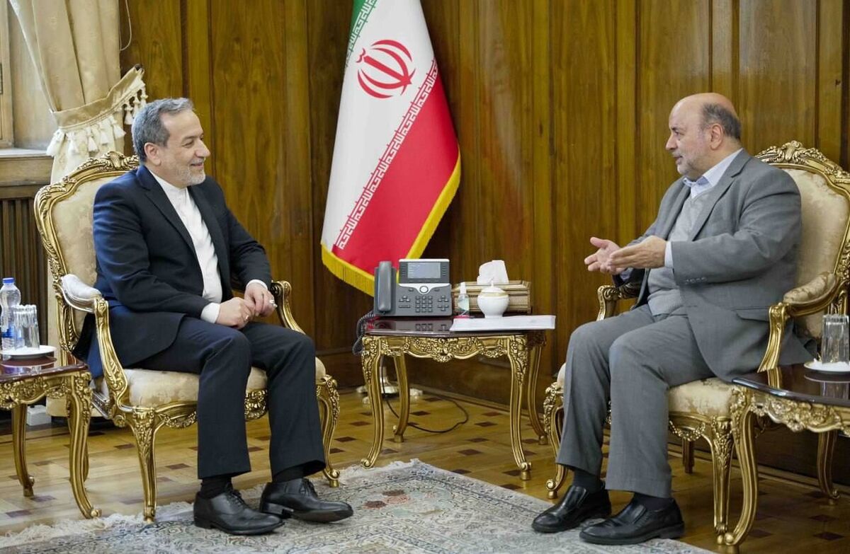 عراقچی با رئیس اتحادیه پارلمانهای آسیایی دیدار و گفتوگو کرد