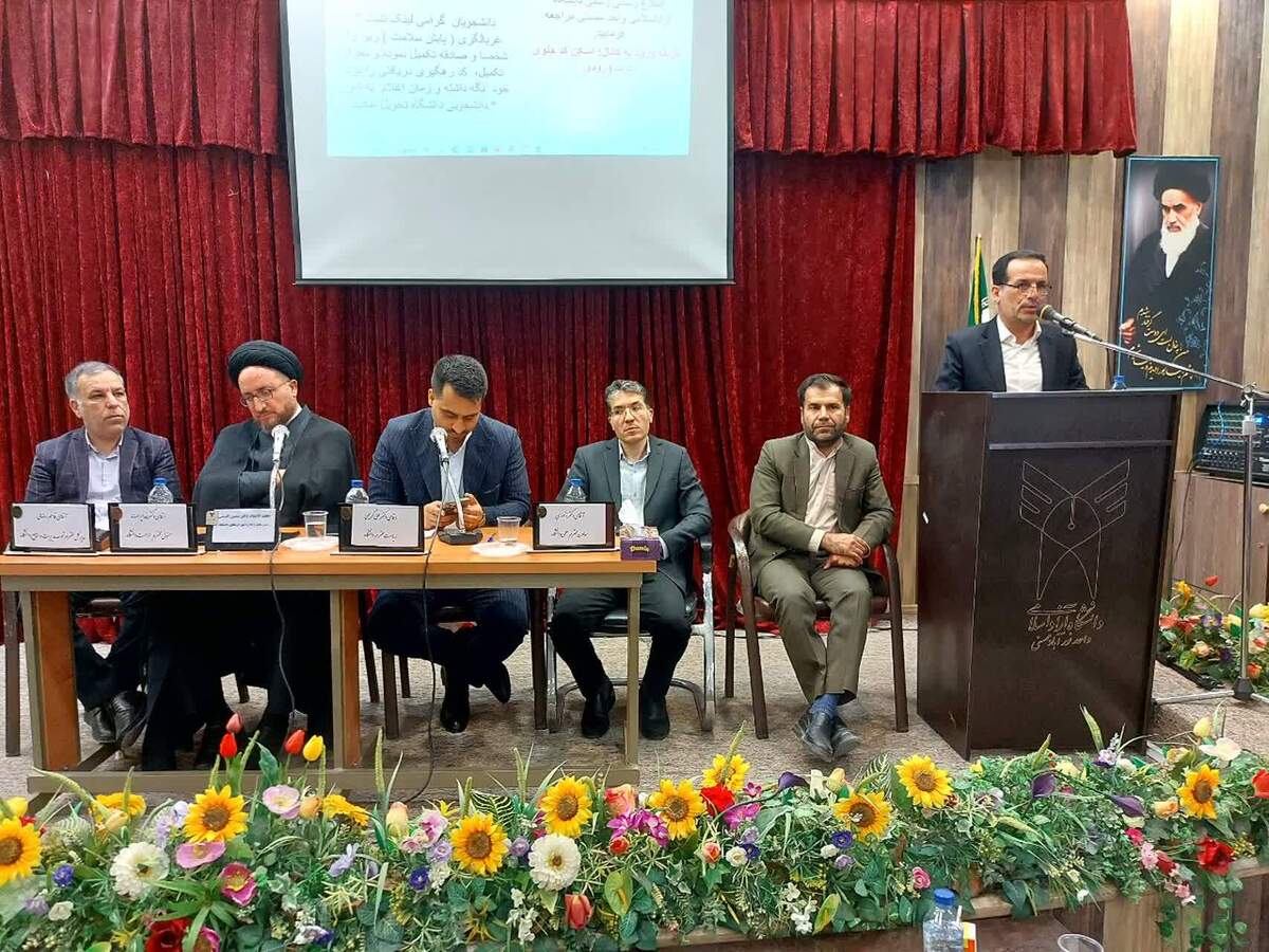کریمی: زیرساختهای دانشگاه آزاد ممسنی کارآمد هستند
