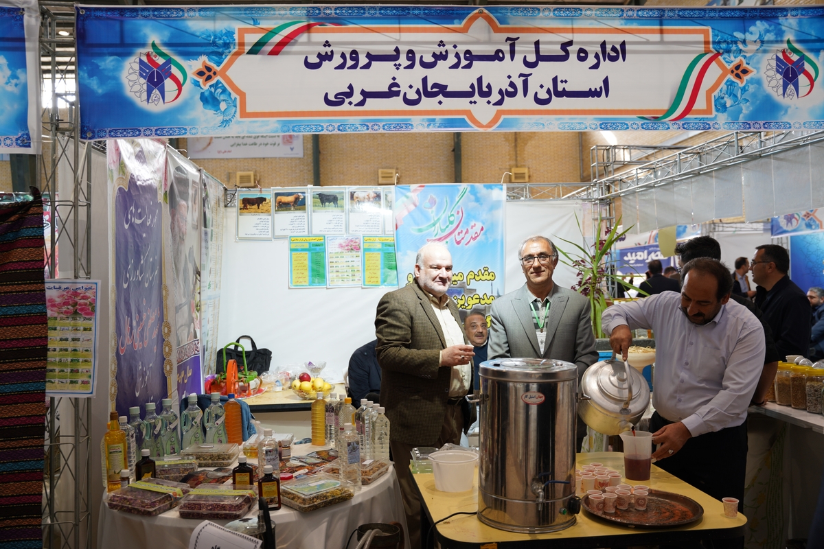 معرفی تولیدات دانشآموزان آذربایجان غربی در ششمین دوره رویداد عصر امید