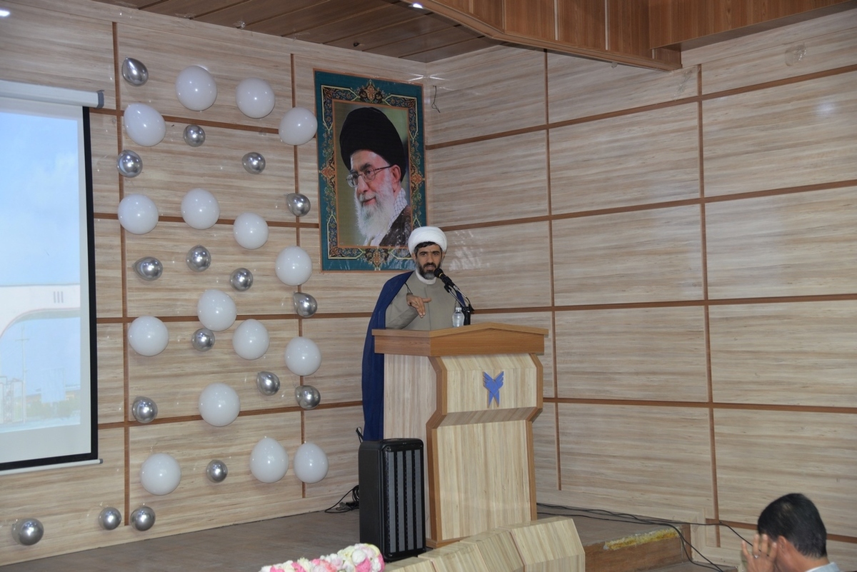 دانشجویان باید پرسشگر و مطالبهگر باشند