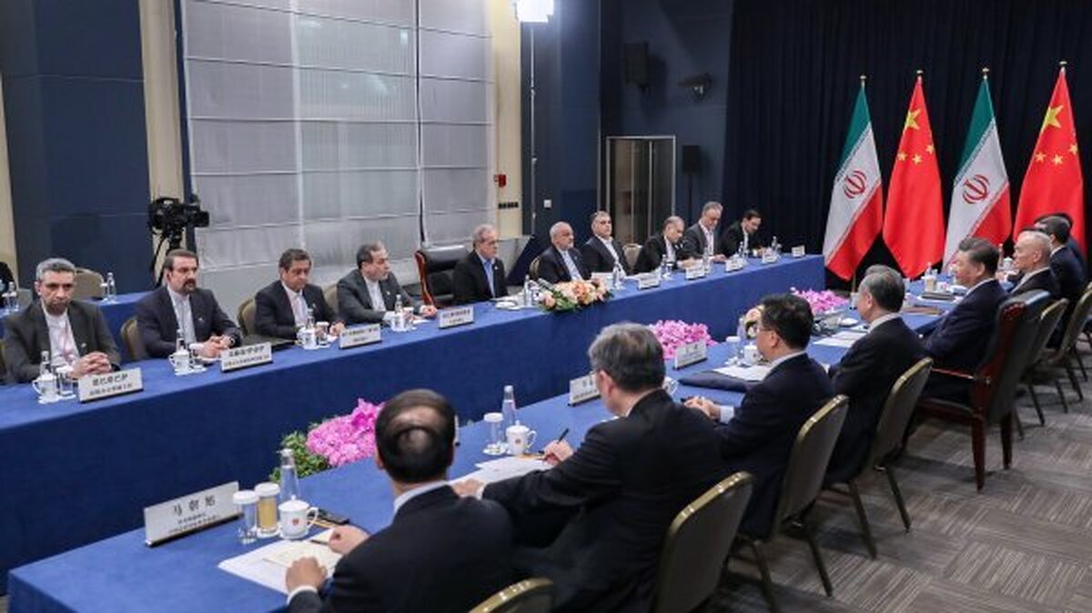 تاکید سران ایران و چین بر گسترش روابط فیمابین و برقراری آتشبس به عنوان کلید کاهش تنش در منطقه
