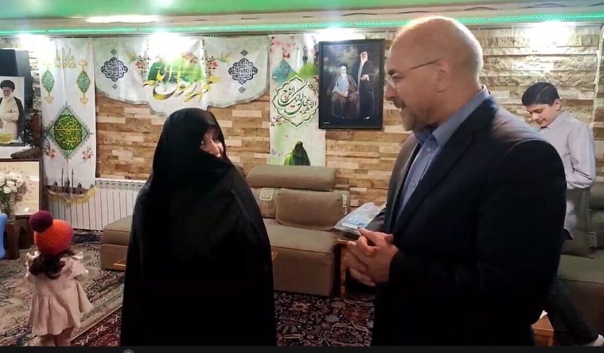 قالیباف با خانوادهٔ شهید طهرانیمقدم دیدار کرد