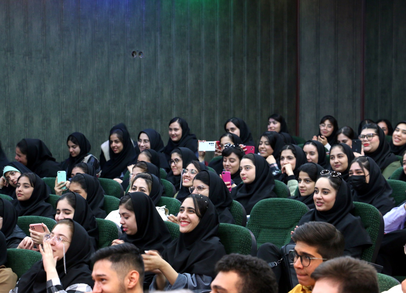 فرصتهای دانشجویی دائمی نیست؛ باید از تکتک این لحظات بهره برد فرصتهای دانشجویی دائمی نیست؛ باید از تکتک این لحظات بهره برد