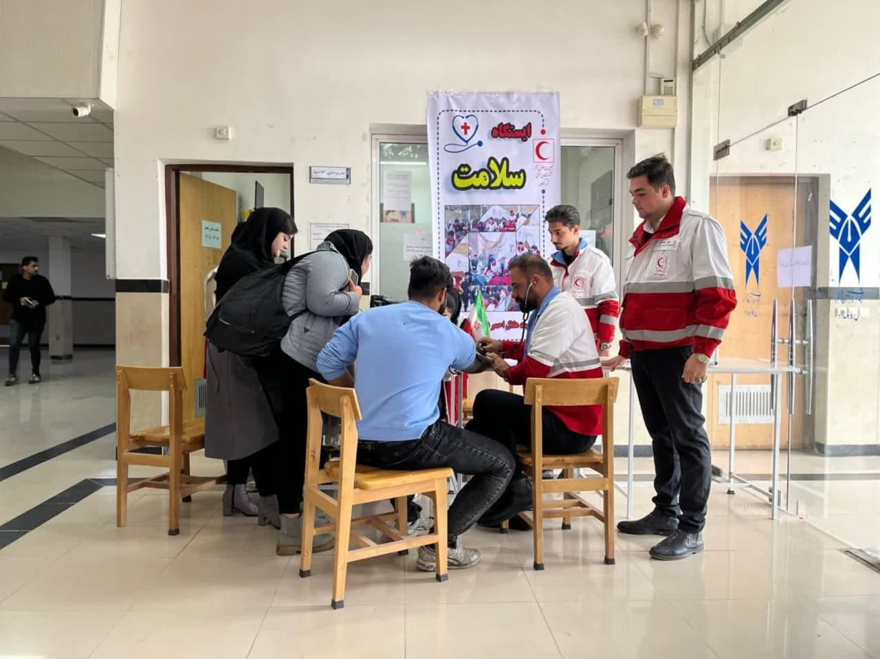 برپایی ایستگاه سلامت در دانشگاه آزاد بوکان برپایی ایستگاه سلامت در دانشگاه آزاد بوکان