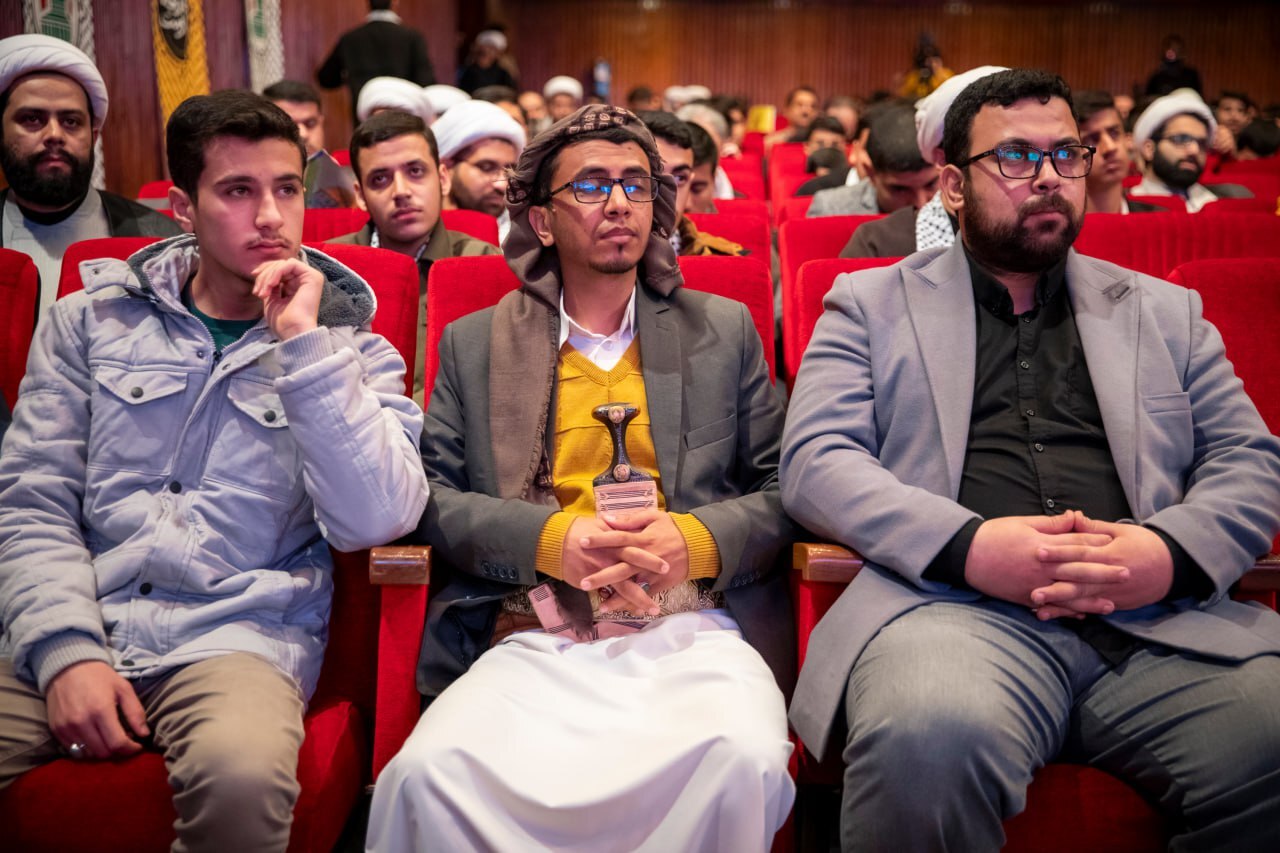 سراغ ارتباط گرفتن با دانشآموزان کشورهای محور مقاومت بروید سراغ ارتباط گرفتن با دانشآموزان کشورهای محور مقاومت بروید