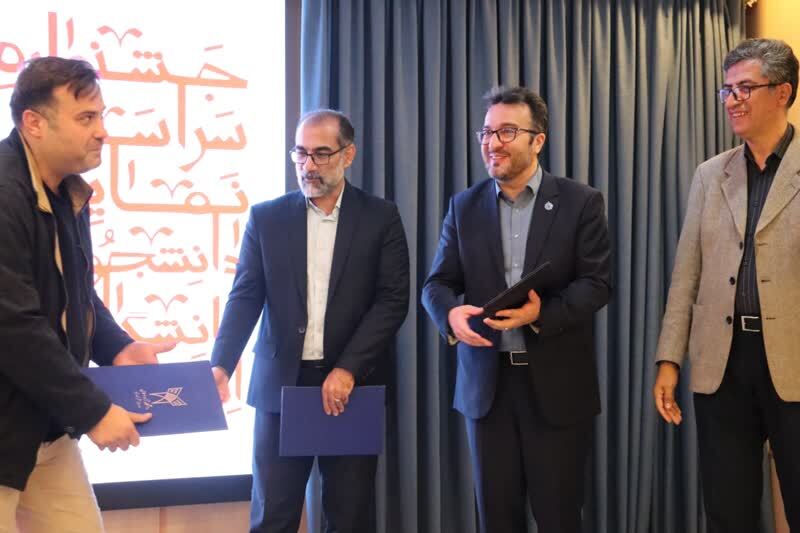 جشنواره ملی هنرهای نمایشی نشاندهنده توجه ویژه دانشگاه آزاد به رشتههای هنری است جشنواره ملی هنرهای نمایشی نشاندهنده توجه ویژه دانشگاه آزاد به رشتههای هنری است