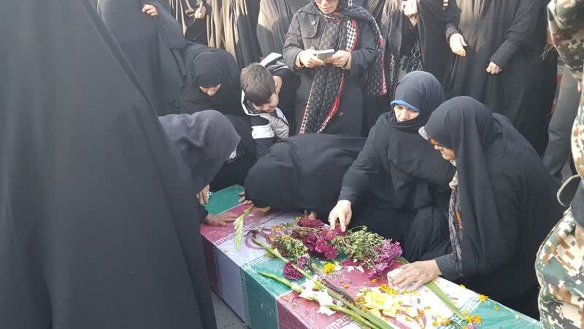 دانشگاه آزاد تویسرکان میزبان ۳ شهید گمنام عطر یاس شهیدان در شهر تویسرکان پیچید