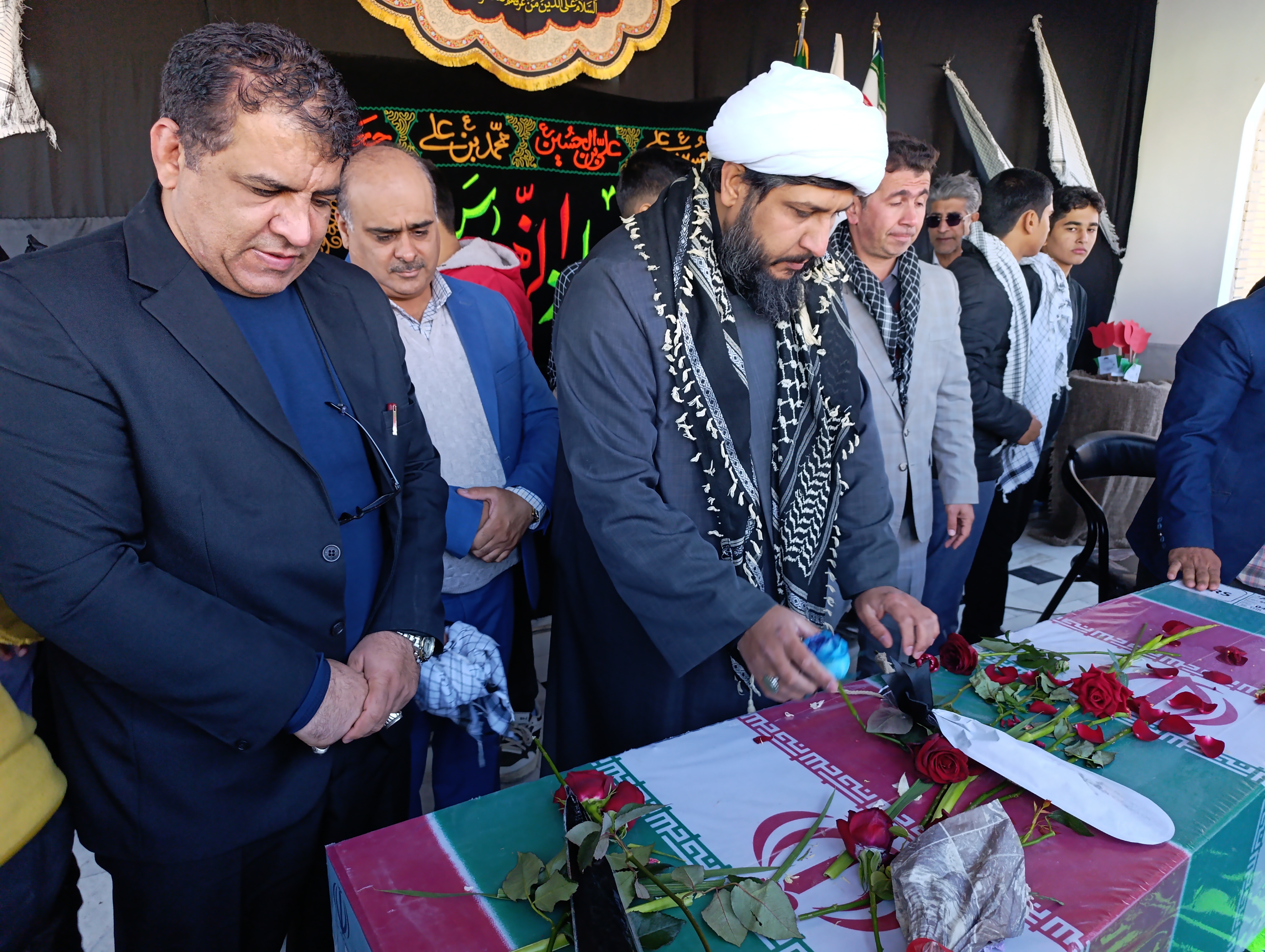 عشق دانشآموزان سیستانی به شهدا؛ گمنامی در عرصه خدمت برای اقتدار نظام الهی باارزش است عشق دانشآموزان سیستانی به شهدا؛ گمنامی در عرصه خدمت برای اقتدار نظام الهی باارزش است