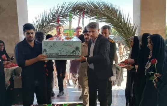 وداع با پیکر شهید گمنام در دانشگاه آزاد بندر جاسک وداع با پیکر شهید گمنام در دانشگاه آزاد بندر جاسک