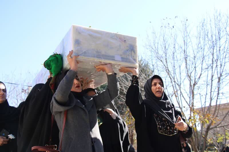 شاهرخی: با شهید و شهادت باید نیرویمان برای رسیدن به اهداف انقلاب محکمتر شود شاهرخی: با شهید و شهادت باید نیرویمان برای رسیدن به اهداف انقلاب محکمتر شود