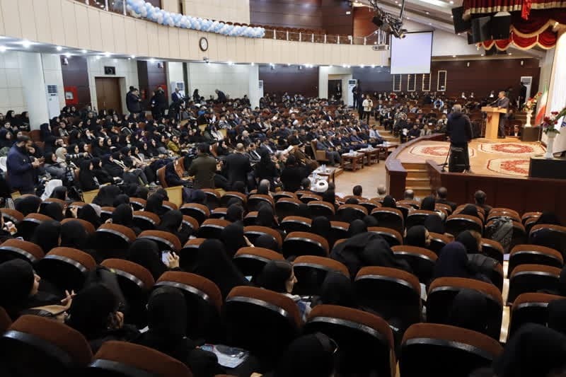 ۳۴ درصد جمعیت دانشجویی کشور در دانشگاه آزاد تحصیل می‌کنند