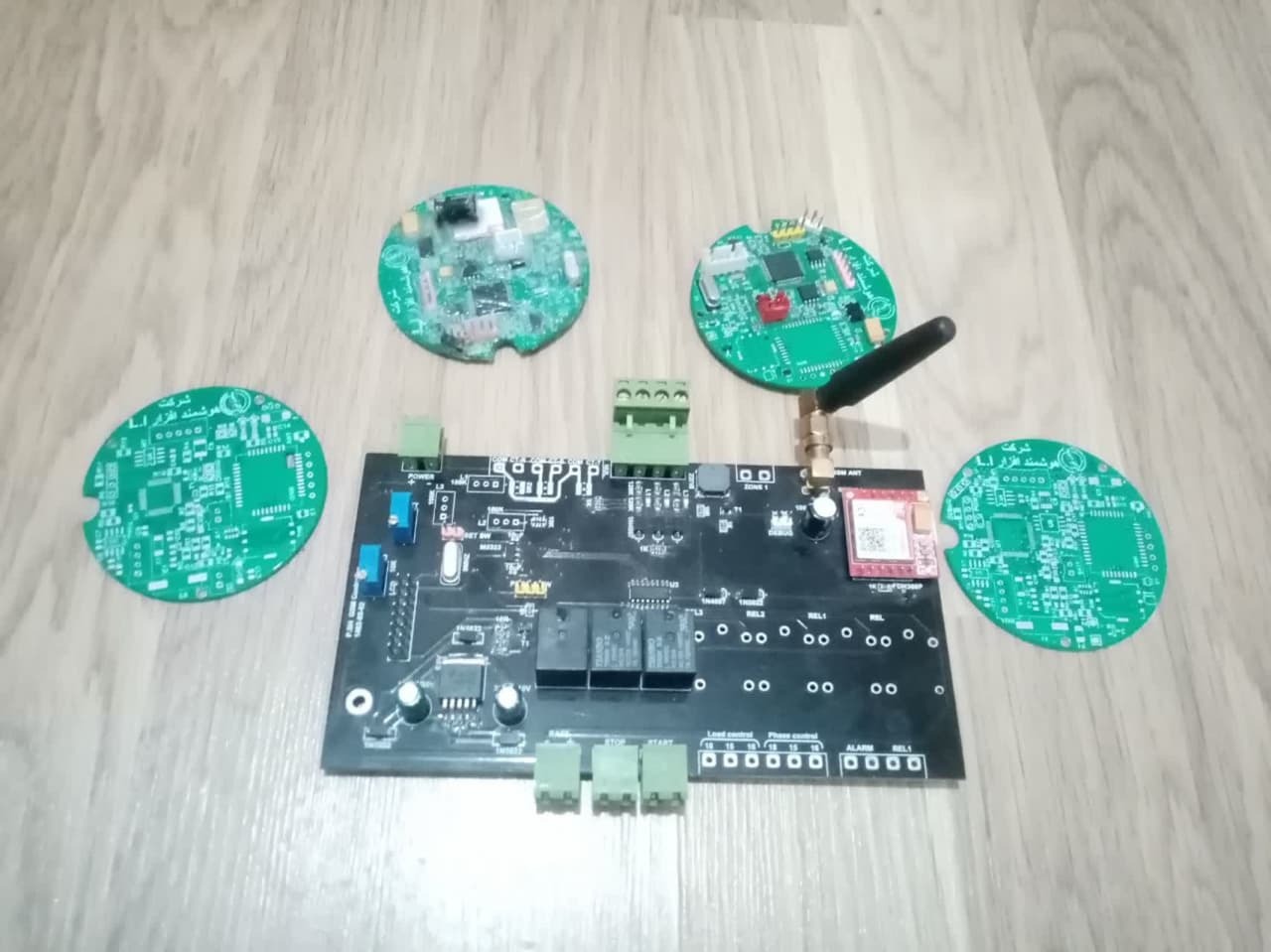 آبیاری هوشمند و سوزاندن علفهای هرز با محصولی دانشبنیان/ کنتور هوشمند بومیسازی شد آبیاری هوشمند و سوزاندن علفهای هرز با محصولی دانشبنیان/ کنتور هوشمند بومیسازی شد