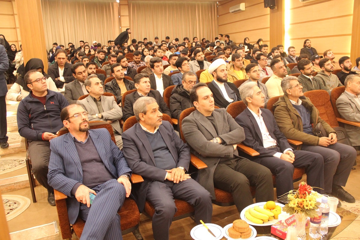 سلسله تعلیق و تربیت نسل فرهیخته جامعه با دانشجو ادامه دارد سلسله تعلیق و تربیت نسل فرهیخته جامعه با دانشجو ادامه دارد