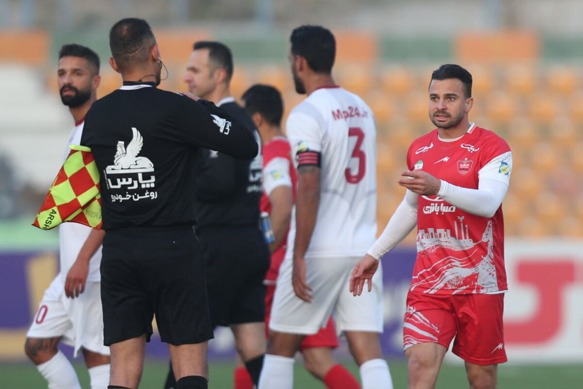 رئیس دپارتمان داوری: کارتهای داور بازی پرسپولیس و نساجی درست بود/ VAR به درستی گل استقلال را مردود دانست