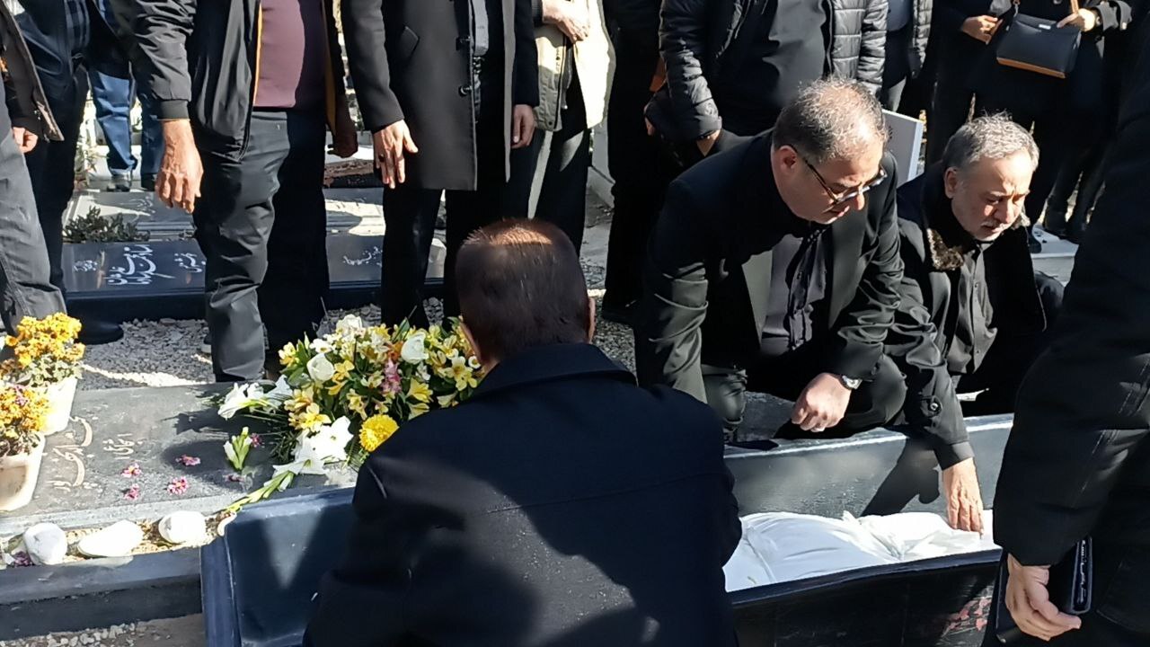 «هوشنگ بهشتی» پیشکسوت آواز ایرانی تا خانه ابدی تشییع شد