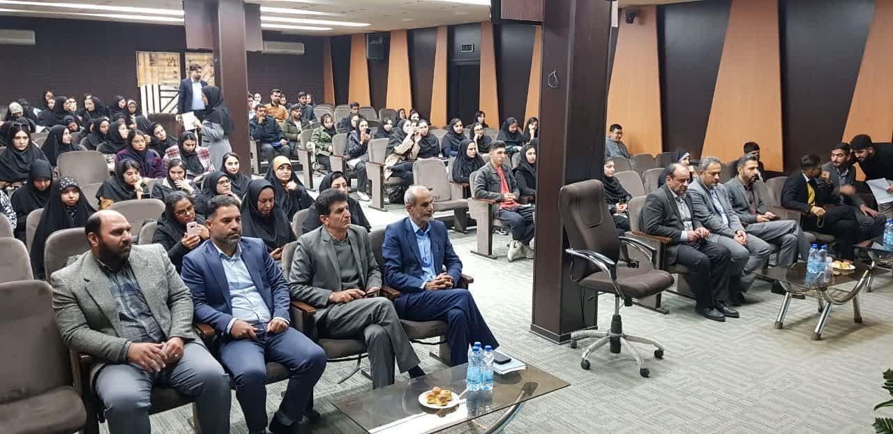 فلسفه اصلی جنبش دانشجویی مبارزه با استکبار است