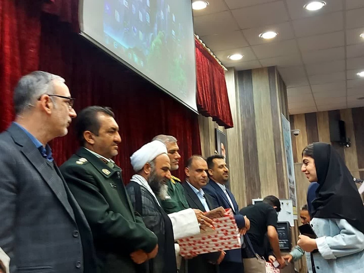 دانشگاه نهاد الگوساز و تربیت اسلامی است دانشگاه نهاد الگوساز و تربیت اسلامی است