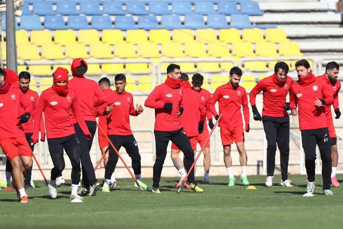 بازگشت سرلک به تمرینات گروهی پرسپولیس امیری زیر نظر کادر پزشکی
