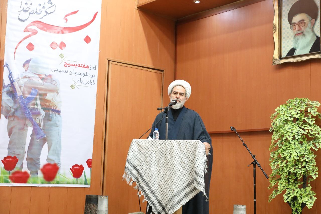 بسیج طلایهدار مهندسی فرهنگی است/ کاهش مشکلات اجتماعی با نوسازی فرهنگی بسیج طلایهدار مهندسی فرهنگی است/ کاهش مشکلات اجتماعی با نوسازی فرهنگی