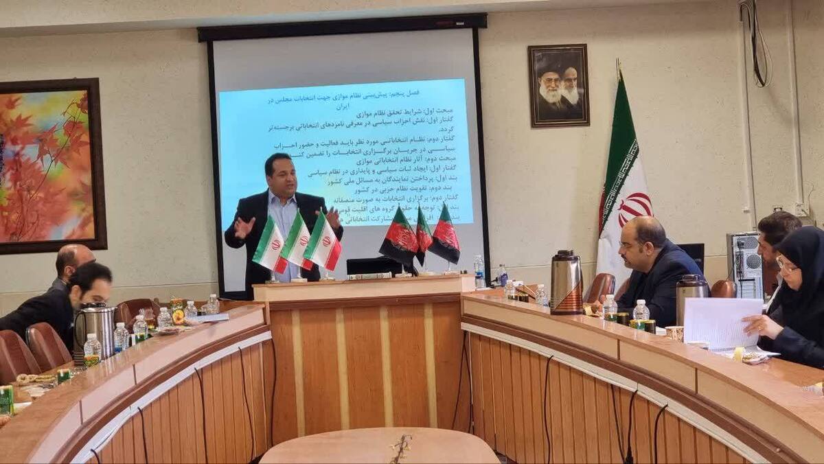 نخستین دانشجوی غیرایرانی مقطع دکتری دانشگاه آزاد شیراز دانشآموخته شد