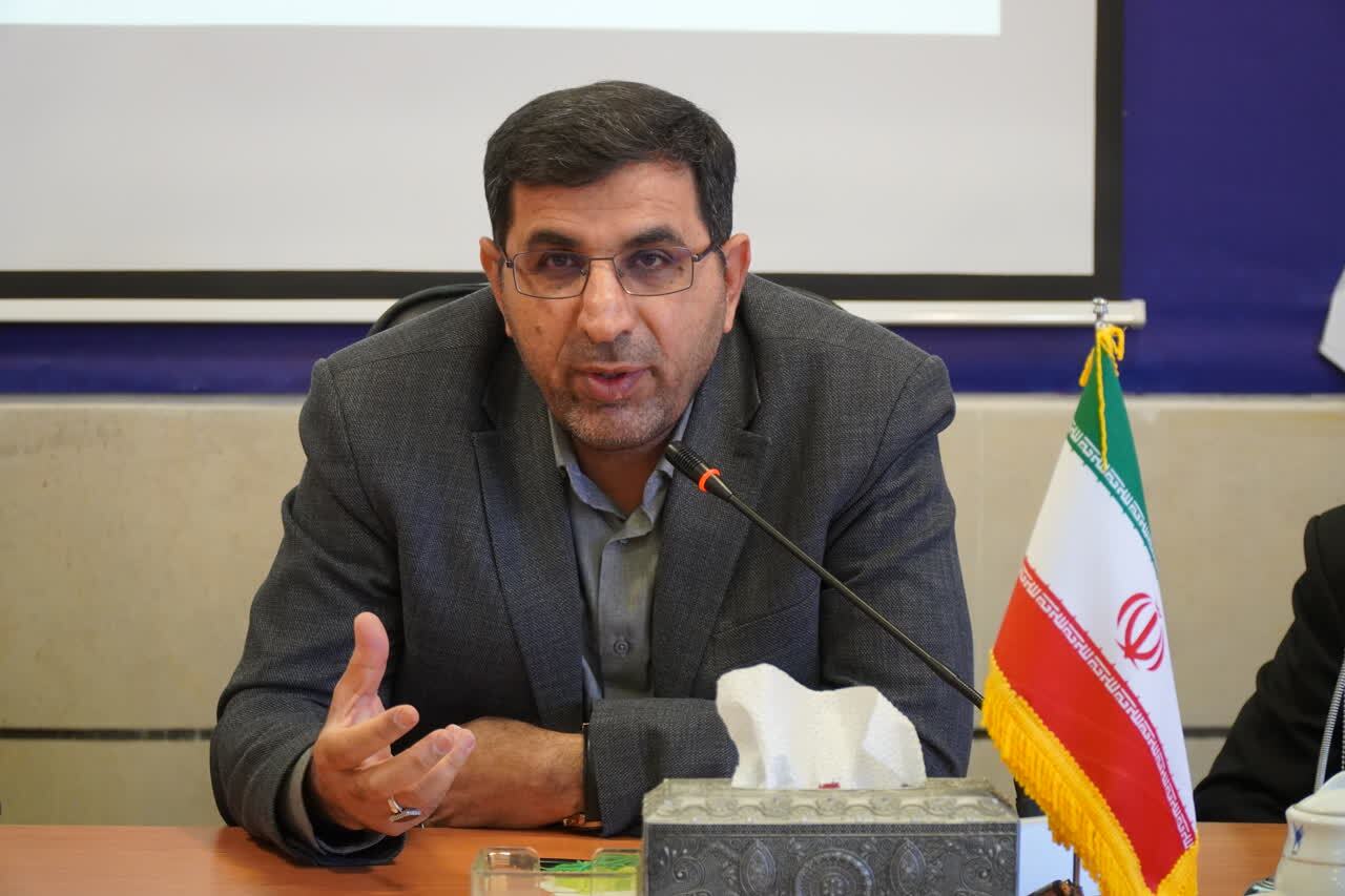 وظیفه استادان جذب حداکثری قاعدهمند بر مبنای مباحث دینی و اخلاقی است وظیفه استادان جذب حداکثری قاعدهمند بر مبنای مباحث دینی و اخلاقی است