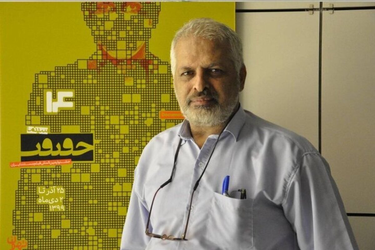 مرور زندگی استاد نگارگر از دریچه «چمدان آبی»