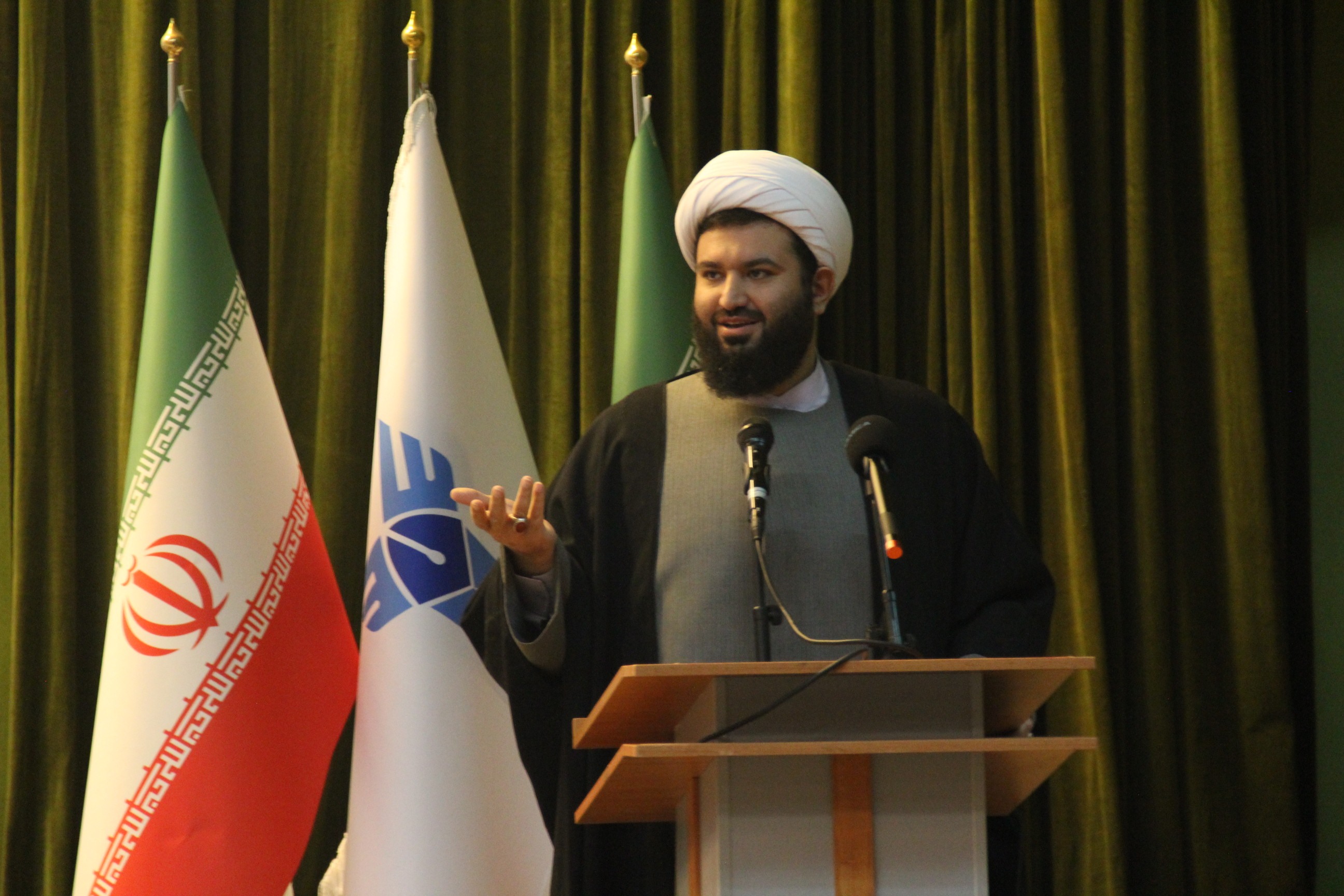 افزایش چشمگیر دانشجویان دانشگاه آزاد زنجان افزایش چشمگیر دانشجویان دانشگاه آزاد زنجان