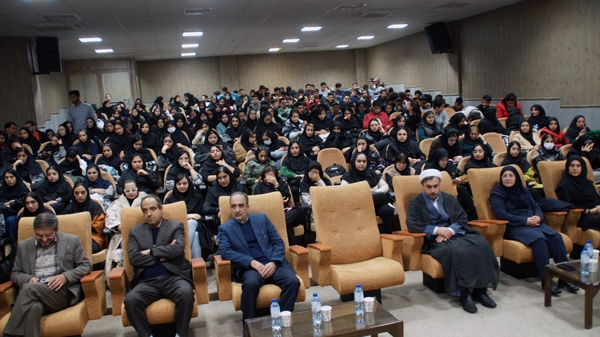 فعالیت در کانون‌های دانشجویی یک تمرین برای آینده شغلی دانشجویان است
