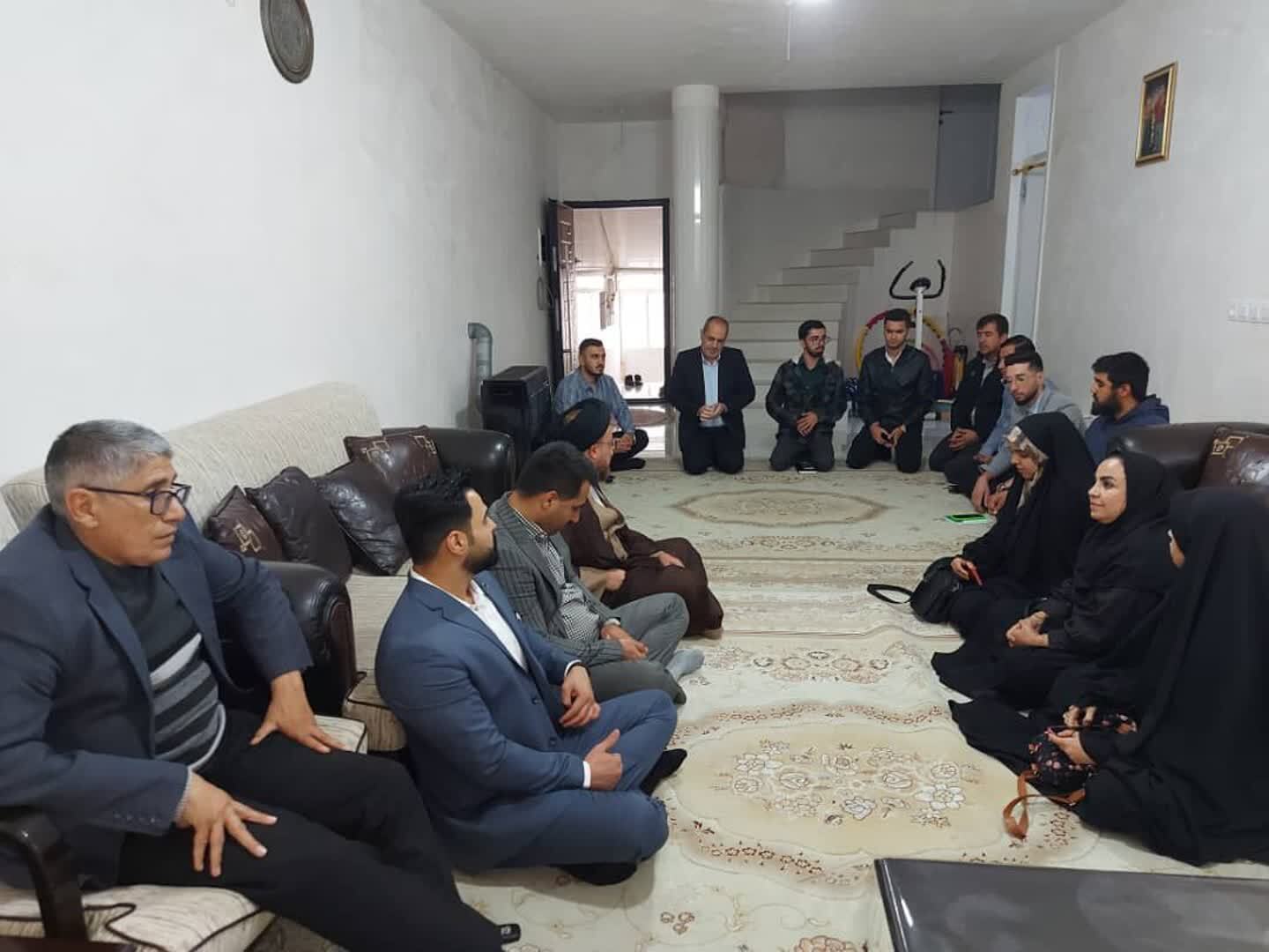 اقتدار و صلابت امروز ایران اسلامی مدیون حماسهآفرینی شهدا و ایثارگران است اقتدار و صلابت امروز ایران اسلامی مدیون حماسهآفرینی شهدا و ایثارگران است