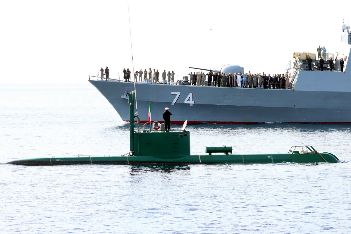فیلم/ چرا به نیروی دریایی ارتش به چشم یک نیروی راهبردی باید نگریسته شود؟ فیلم/ چرا به نیروی دریایی ارتش به چشم یک نیروی راهبردی باید نگریسته شود؟