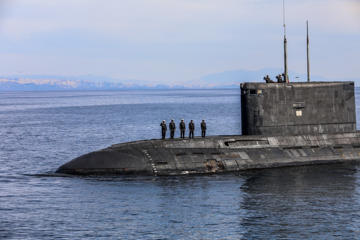 فیلم/ چرا به نیروی دریایی ارتش به چشم یک نیروی راهبردی باید نگریسته شود؟ فیلم/ چرا به نیروی دریایی ارتش به چشم یک نیروی راهبردی باید نگریسته شود؟