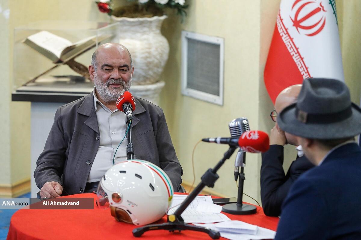 به خودم نمره نمیدهم، اما نمره همکارانم ۲۰ است!/ رادیو بهاران؛ رسانهای گرم و جادهای با هدف پیشگیری از تصادف