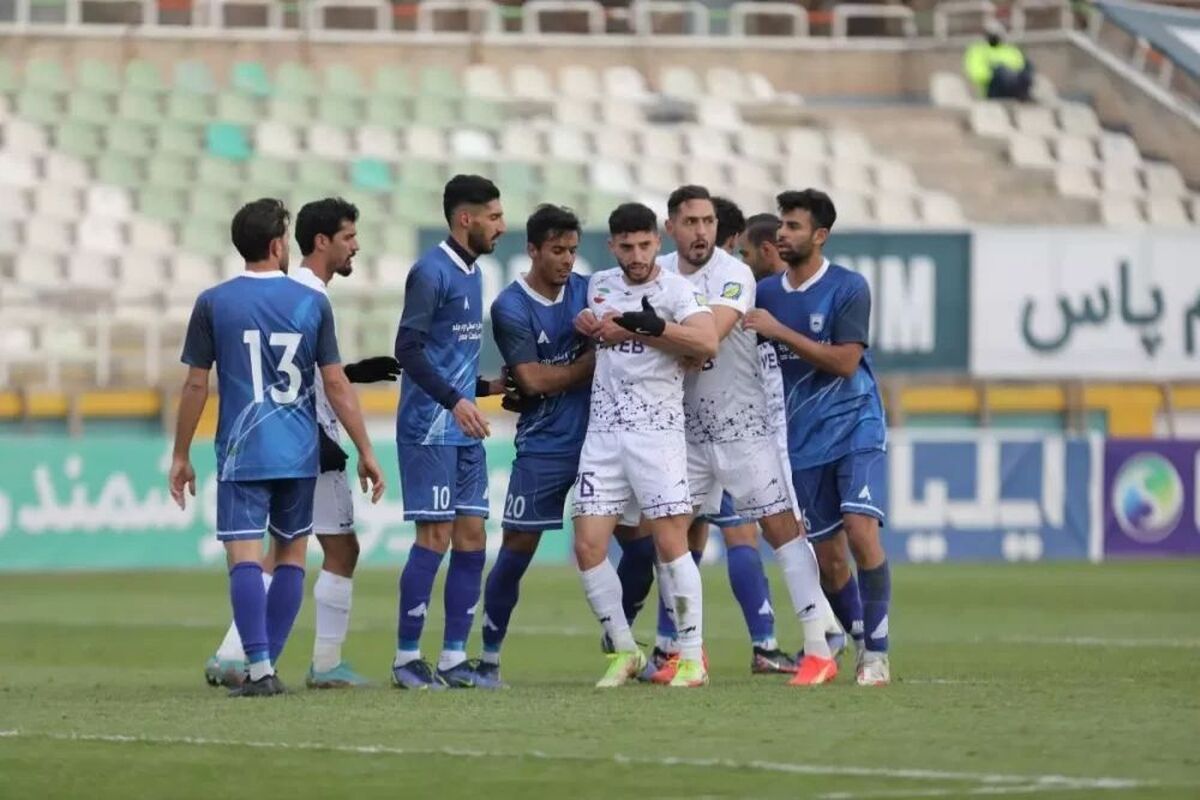 باخت خانگی چادرملو به هوادار/ پیروزی سپاهان با دو گل به خودی! و برد ارزشمند ملوان