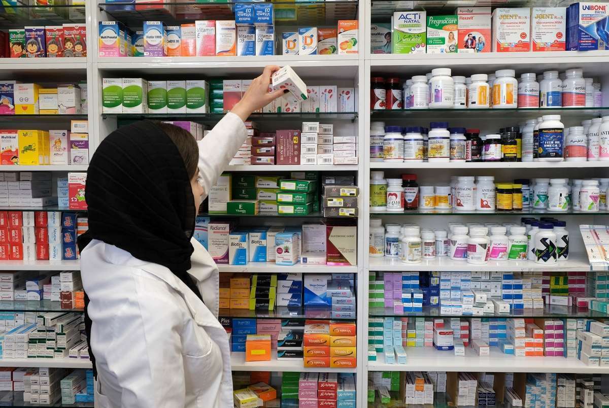 انباشت مطالبات دارویی در سال جدید، کاهش تولید و افزایش کمبود در بازار