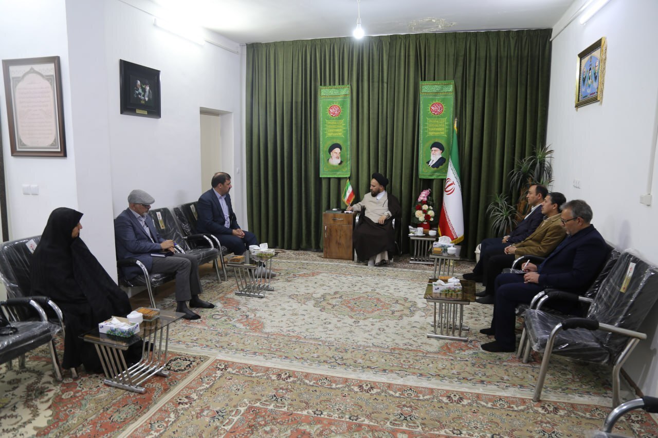 اجرای پروژههای تحقیقاتی و صنعتی در اکتشافات معدنی با محور دانشگاه آزاد اجرای پروژههای تحقیقاتی و صنعتی در اکتشافات معدنی با محور دانشگاه آزاد