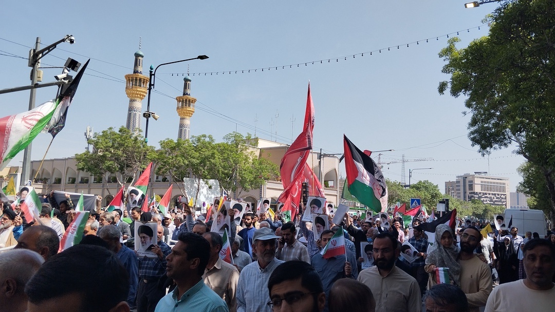 آغاز نماز جمعه در استان‌های کشور/ شعارهای ضدآمریکایی و ضدصهیونیستی صحن نماز جمعه را لرزاند
